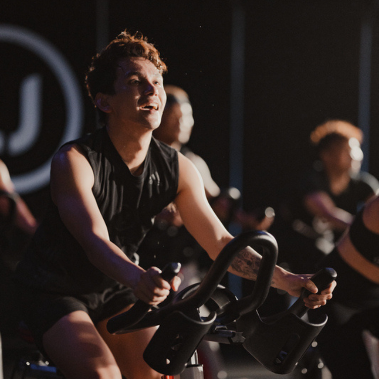 The Fitness Benefits of Spin Bike Exercises